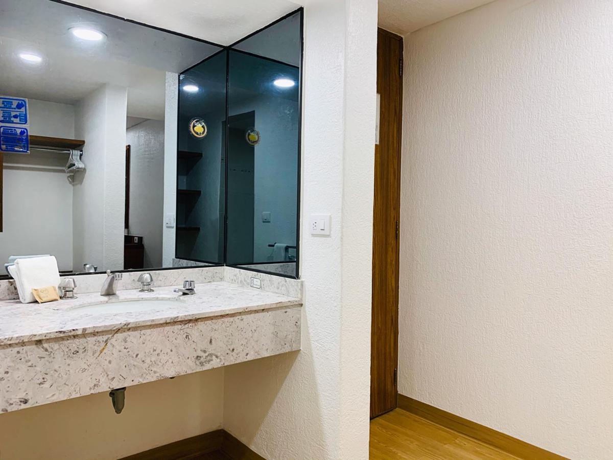 Hotel San Lucas Kota Meksiko Bagian luar foto